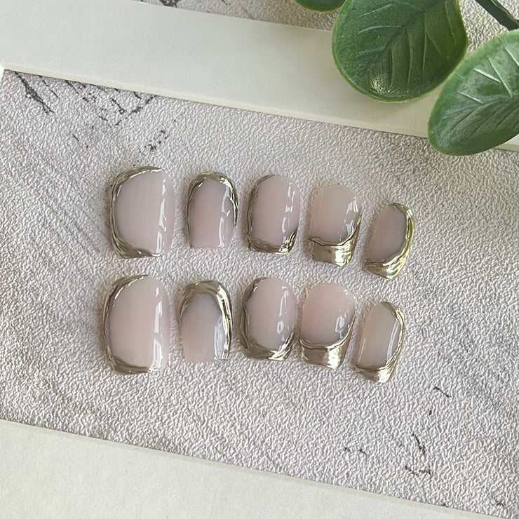 Nude& Gold
